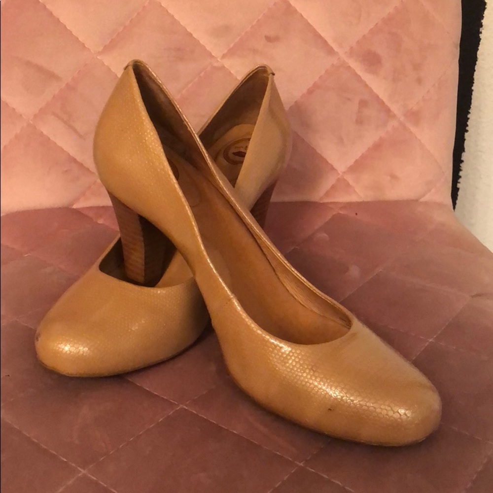 Nurture heels